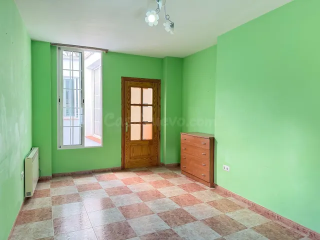 Amplio y acogedor piso en Archidona, Andalucía – Ideal para entrar a vivir — 5