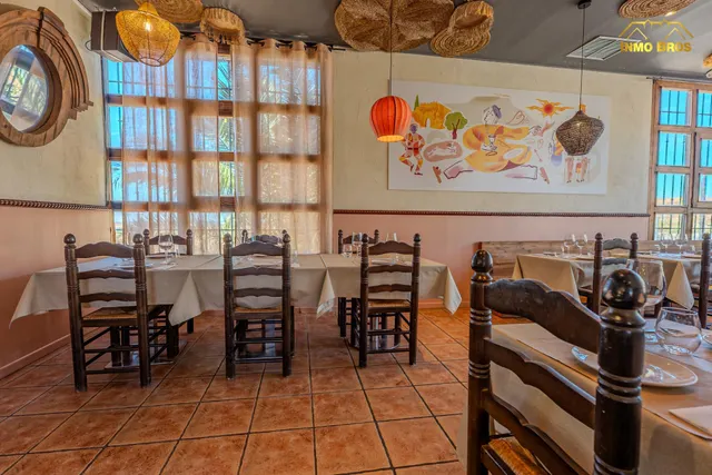 “Restaurante con licencia en 1.993 m2 de parcela y potencial para 3 viviendas en Hita” — 13