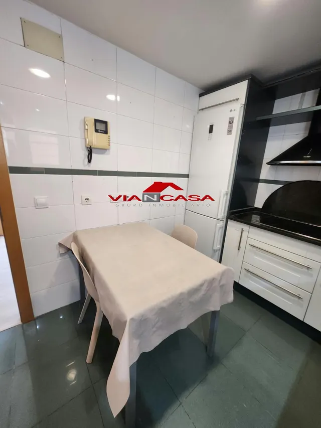 Alquiler de piso en Chamberi en Terraza, 3 habitaciones, — 20