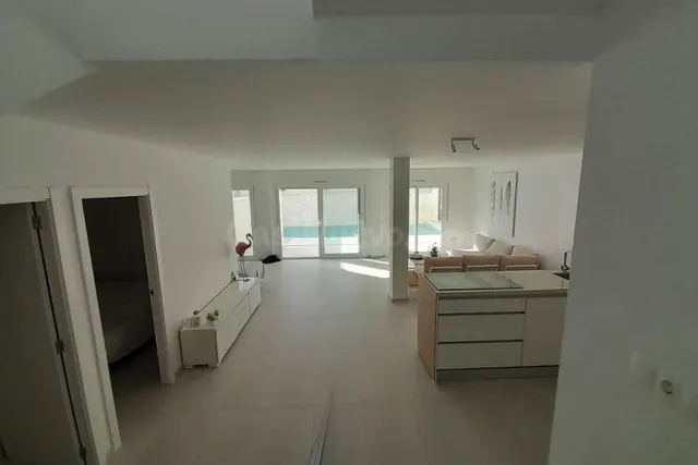 Casa pareada de grandes espacios y calidad — 13