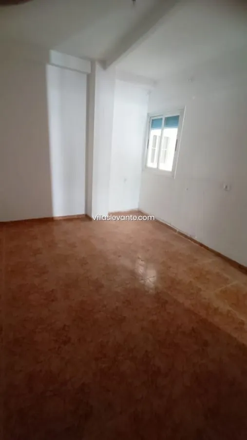 PISO AMPLIO CENTRO BENIDORM PARA REFORMAR INTEGRAMENTE — 19