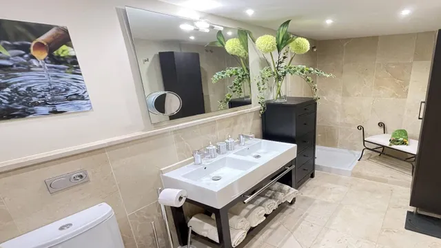Apartamento de lujo en planta baja con vistas panorámicas al mar en los flamingos, Benahavís — 18