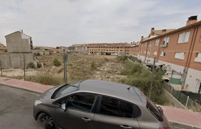 Terreno en venta en La Muela (Zaragoza) — 4