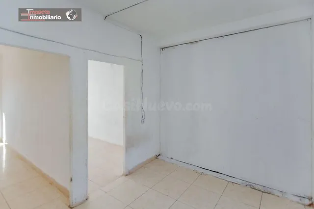 Piso OCUPADO en Venta para Reformar en Almería - Oportunidad - foto 5