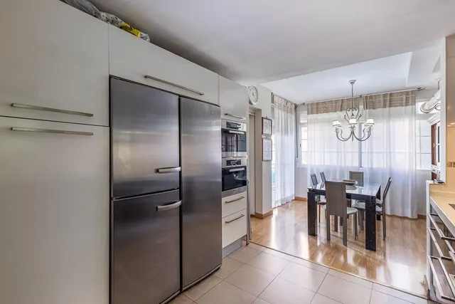 Casa pareada con piscina y vistas despejadas en Huétor Vega — 15