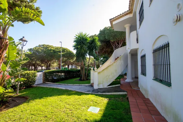 APARTAMENTO EN URBANIZACION LAS QUINTAS - foto 3