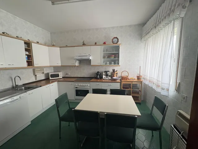 GRAN VIVIENDA DE CINCO DORMITORIOS Y DESPACHO, EN PLENO CENTRO, MUY CERCA DE LAS TENDILLAS, GARAJE INCLUIDO!!!! — 7