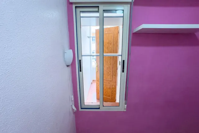 Piso en primera planta en Plaza de La Habana (Parque del Cuba) — 70 m2, 3 dormitorios, balcón amplio y patio comunitario — 29