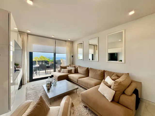 Moderno apartamento con impresionantes vistas al mar — 18