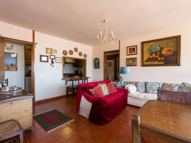 Chalet independiente junto a Paseo de Chil, con jardín, ascensor y vistas a la bahía — 24