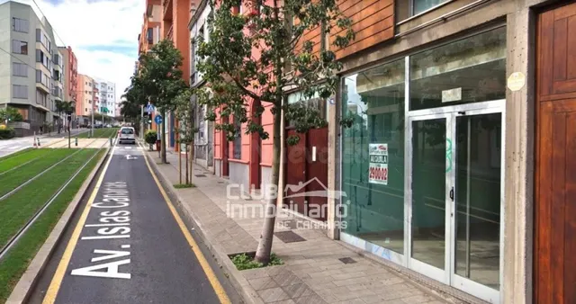 Local Comercial en Av. Islas Canarias - foto 3