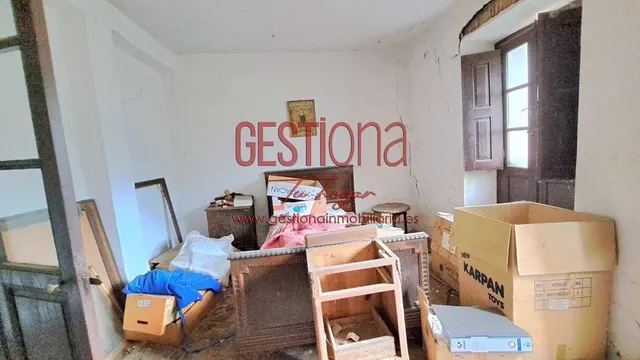CASA DE PIEDRA EN LIERGANES. — 13