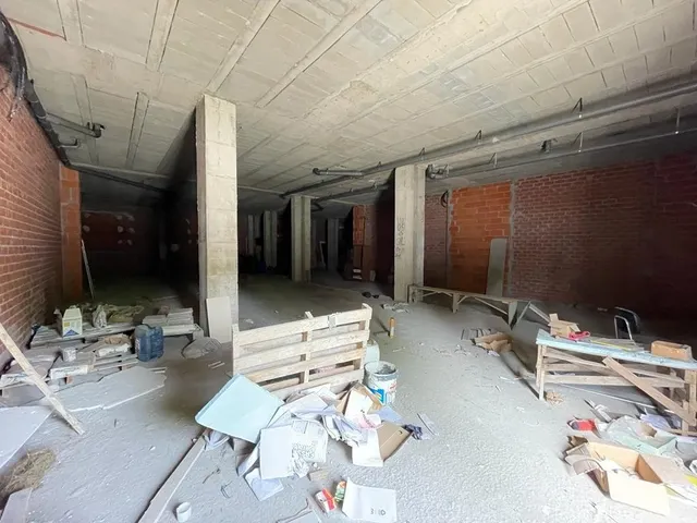 VENTA LOCAL COMERCIAL EN PONFERRADA — 4