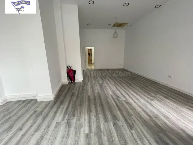 Local comercial 312m² en alquiler - Industria - foto 2
