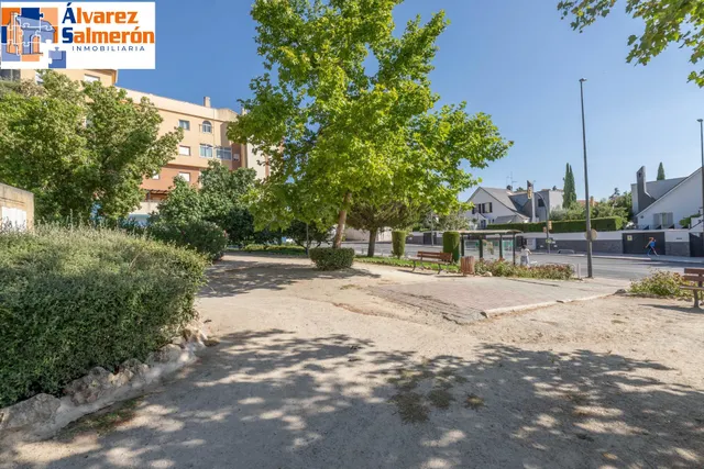 Encantadora Casa Reformada en Ogijares con Vistas y Espacios para Disfrutar — 50