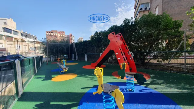 Amplio piso con tres dormitorios en playa de san juan — 32