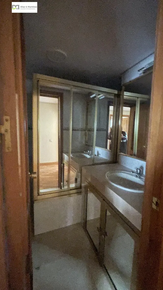 PISO EN EL CENTRO — 18