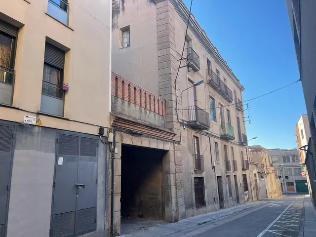 FINCA CENTRE IGUALADA AMB MOLTES POSSIBILITATS — 6