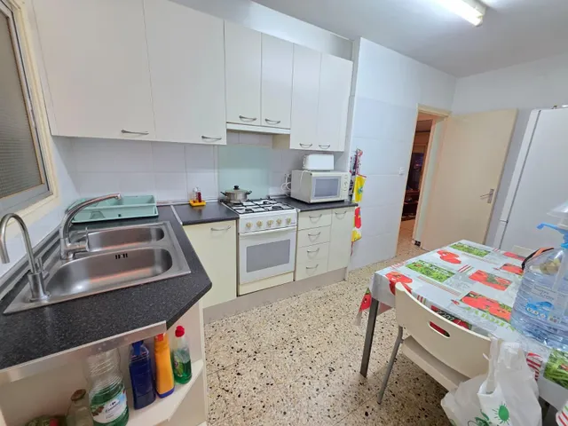 Venta piso en Igualada zona levante 4 habitaciones, balcón y terraza comunitaria!! — 7