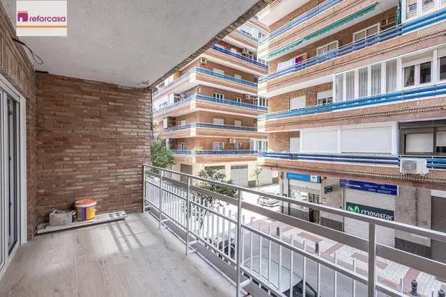Piso reformado en Avenida Barcelona — 3