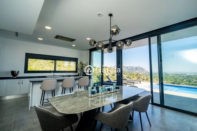Impresionante proyecto de villa nueva con vistas panorámicas