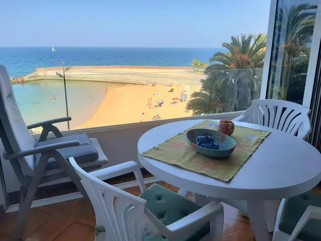 Apartamento en primera línea de mar con vistas directas al océano — 15