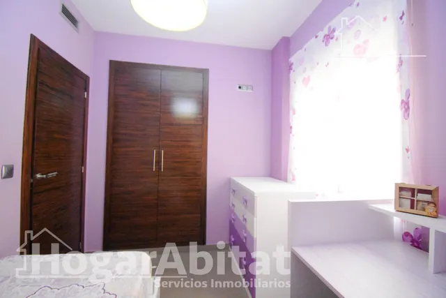 ¡HOGAR DE LUJO! MUY AMPLIO, BONITO Y LUMINOSO, TODO AMUEBLADO — 21