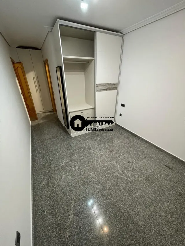 INMOBILIARIA TEJARES ALQUILA PISO ZONA CENTRO-TEJARES — 19
