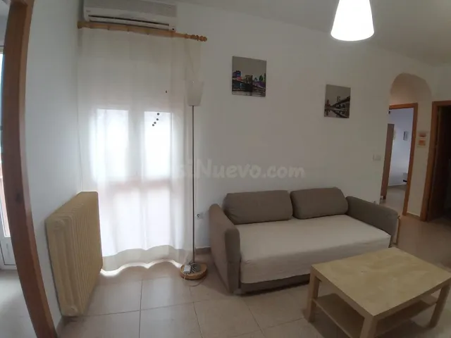 PISO AMUEBLADO DE DOS DORMITORIOS EN PLANTA BAJA, CON AMPLIO SALÓN, COCINA INDEPENDIENTE Y PATIO. CALEFACCIÓN DE GAS INDIVIDUAL, AIRE ACONDICIONADO, ARMARIOS EMPOTRADO. — 2