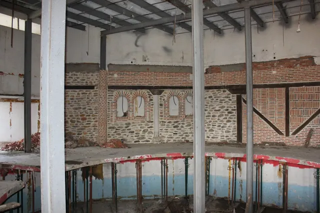 EN VENTA EDIFICIO EN CIGALES — 27