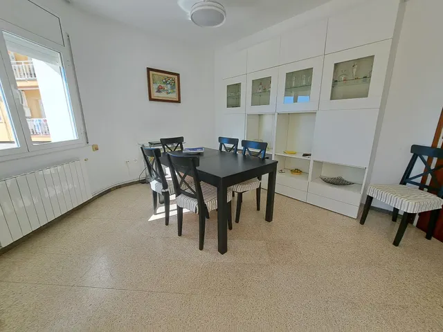 Pis en venda a primeria linia de mar de Pineda de Mar — 10