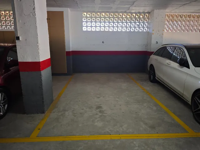 Piso situado en los Pacos con vistas al mar y a la montaña. — 44