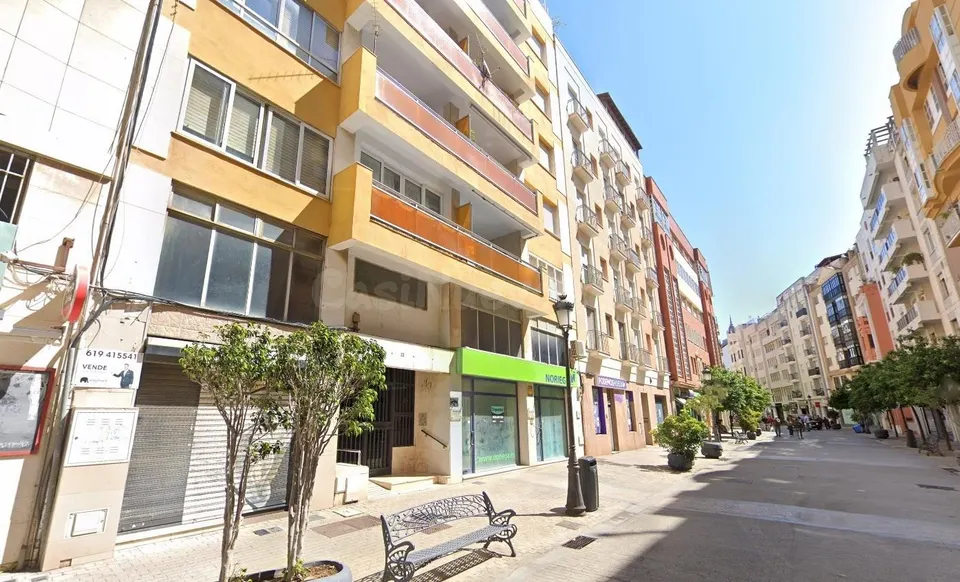 Venta de Local Comercial en el Centro de Huelva.