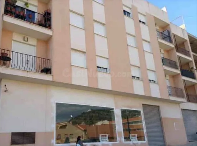 Local comercial 470m² en venta - Alcora - foto 2