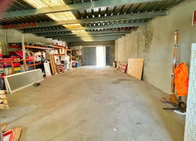 Almacén de 150 m2 en el centro de Campredó (Tortosa) – Ideal - foto 4
