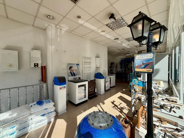 Local comercial en el centro de La Roca del Vallès - foto 4
