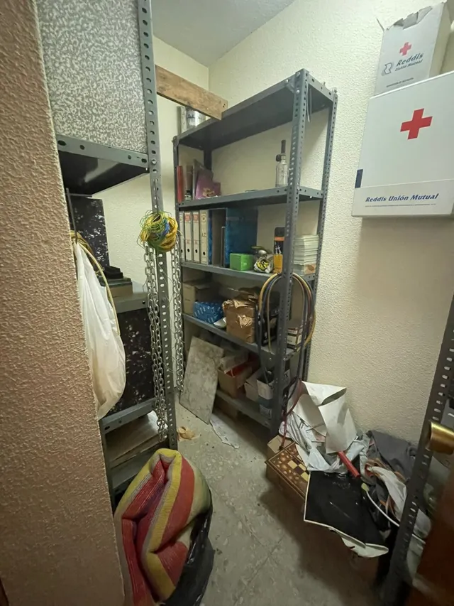 PARCELA EN LAS QUEMADAS CON DOS AMPLIAS NAVES!! — 10