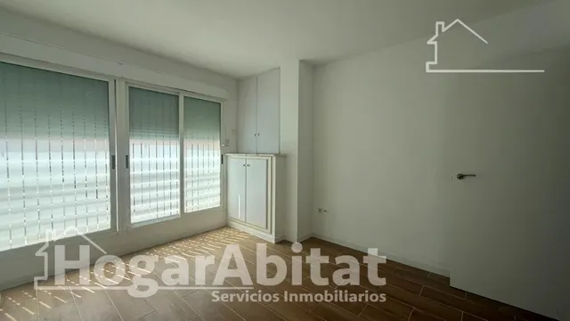 ¡OPORTUNIDAD! REFORMADO Y EXTERIOR CON ASCENSOR EN EL CENTRO — 11