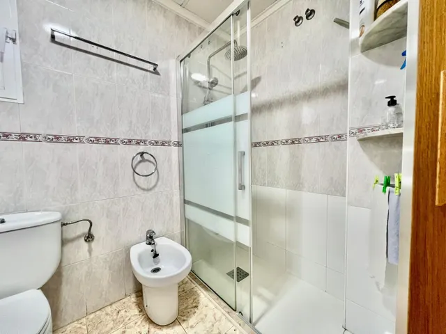 IMPECABLE VIVIENDA DE 2 habitaciones + PARKING EN PLENA AVENIDA DE LAS HABANERAS, A TAN SOLO 450m DE LA PLAYA — 47