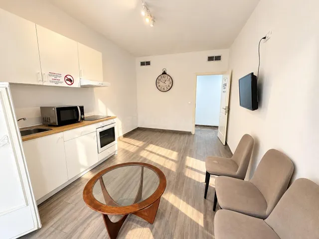 Exclusiva oficina de 153 m2 en pleno centro histórico de mál - foto 5