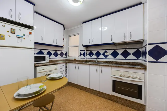 SE VENDE BONITO APARTAMENTO ORIENTADO AL SUR!!!! PLAYA DEL CURA!!! GARAJE OPCIONAL!!! — 3
