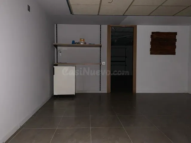 LOCAL COMERCIAL EN ALQUILER - foto 4