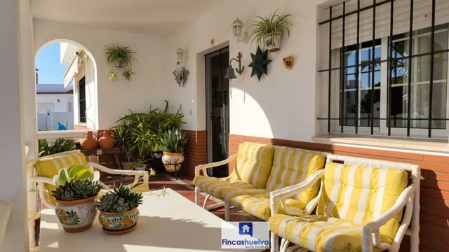 Chalet independiente de esquina con piscina y terraza con vistas al mar en El Rompido Cartaya, Huelva. — 11