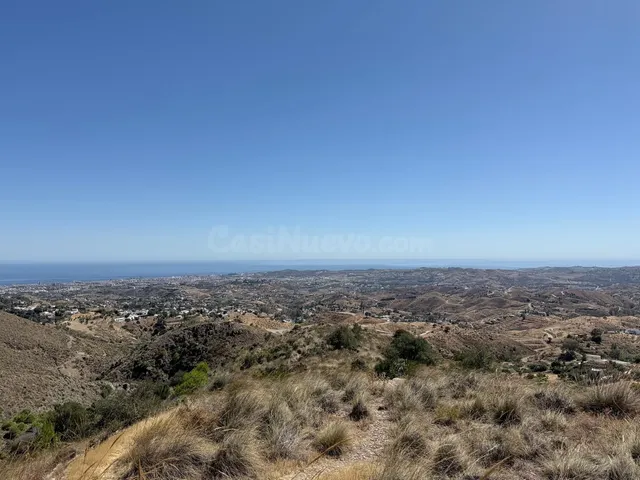 Terreno agrícola con vistas a mar y montaña en Mijas - foto 4