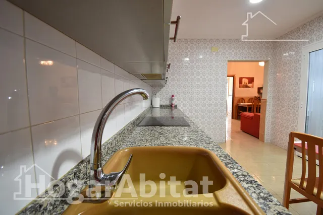 CASA CON TERRAZA Y VISTAS DESPEJADAS A LA MONTAÑA — 39