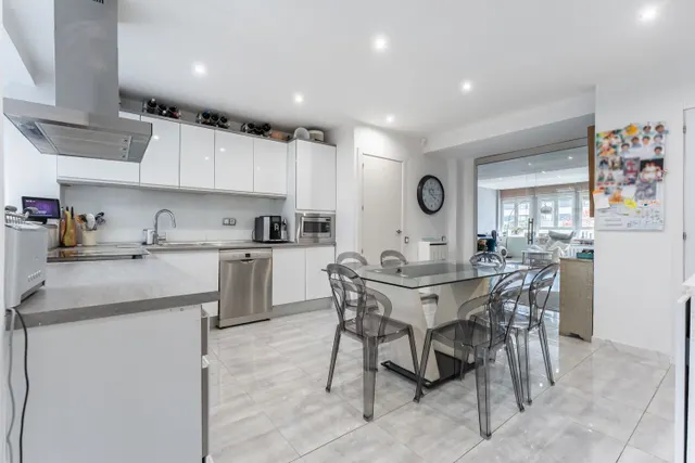 Piso 5 habitaciones 234m² en venta - Chamberí — 12