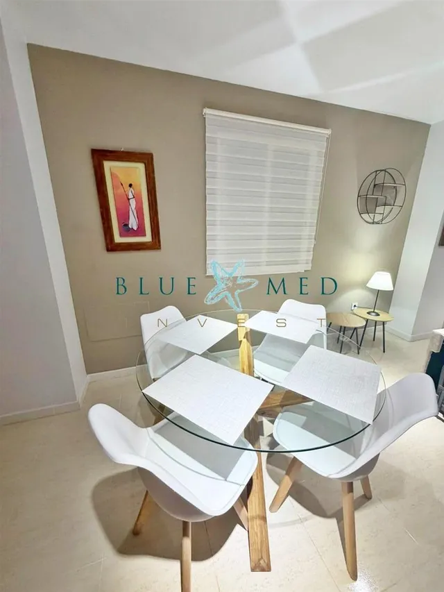 Apartamento reformado con amplia terraza y piscina comunitaria en la cumbre — 4
