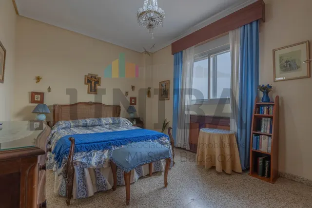 Vivir frente al guadiana, con vistas al parque y a la alcazaba de Badajoz — 17