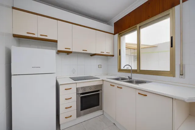 Amplio Apartamento en Acequion, Torrevieja - ¡A solo 250m de la Playa! — 13