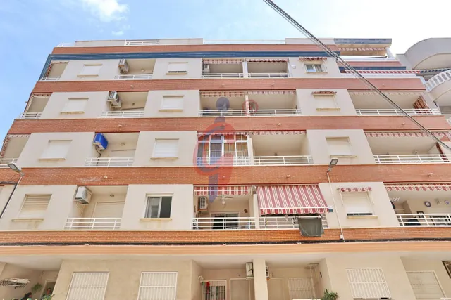 Piso impecable en Las Viñas con piscina comunitaria, terraza acristalada y muy cerca del mar — 6